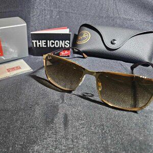 Brand New Elegant Gold Square Sunglasses with Complete Accessories